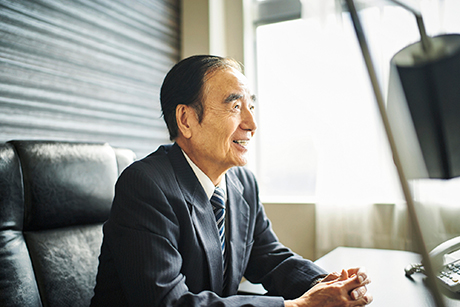 取締役社長　前田一郎